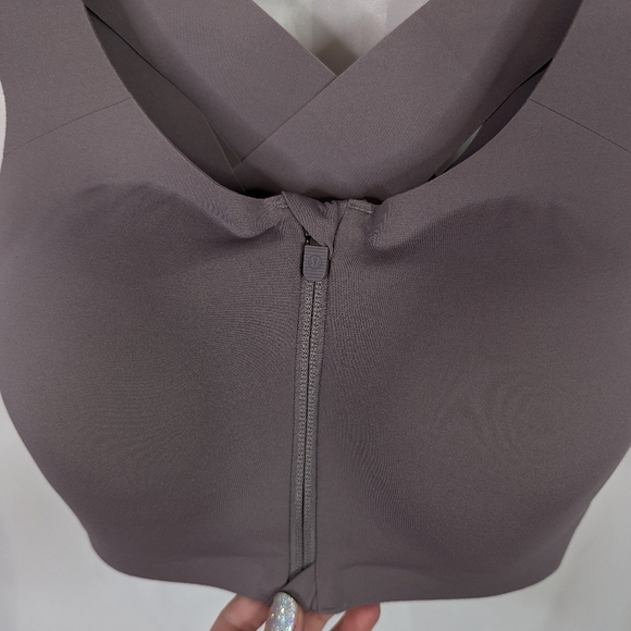 Lululemon Enlite Front Zip High Impact Supprt Criss Cross Sports Bra - Picture 3 of 6